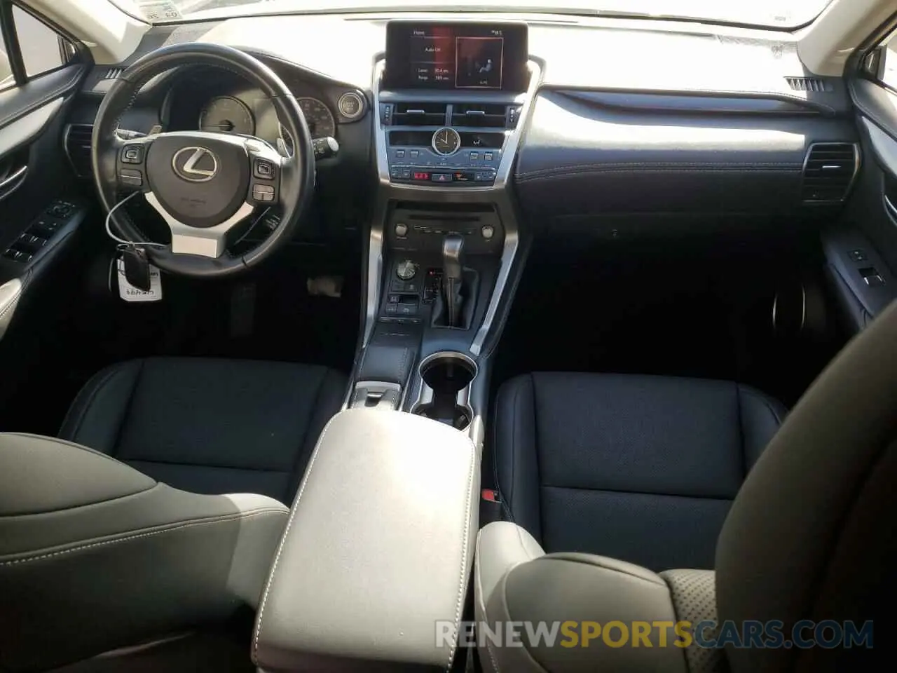 8 fotografías del automóvil dañado JTJDARBZ5L2162419 LEXUS NX 2020