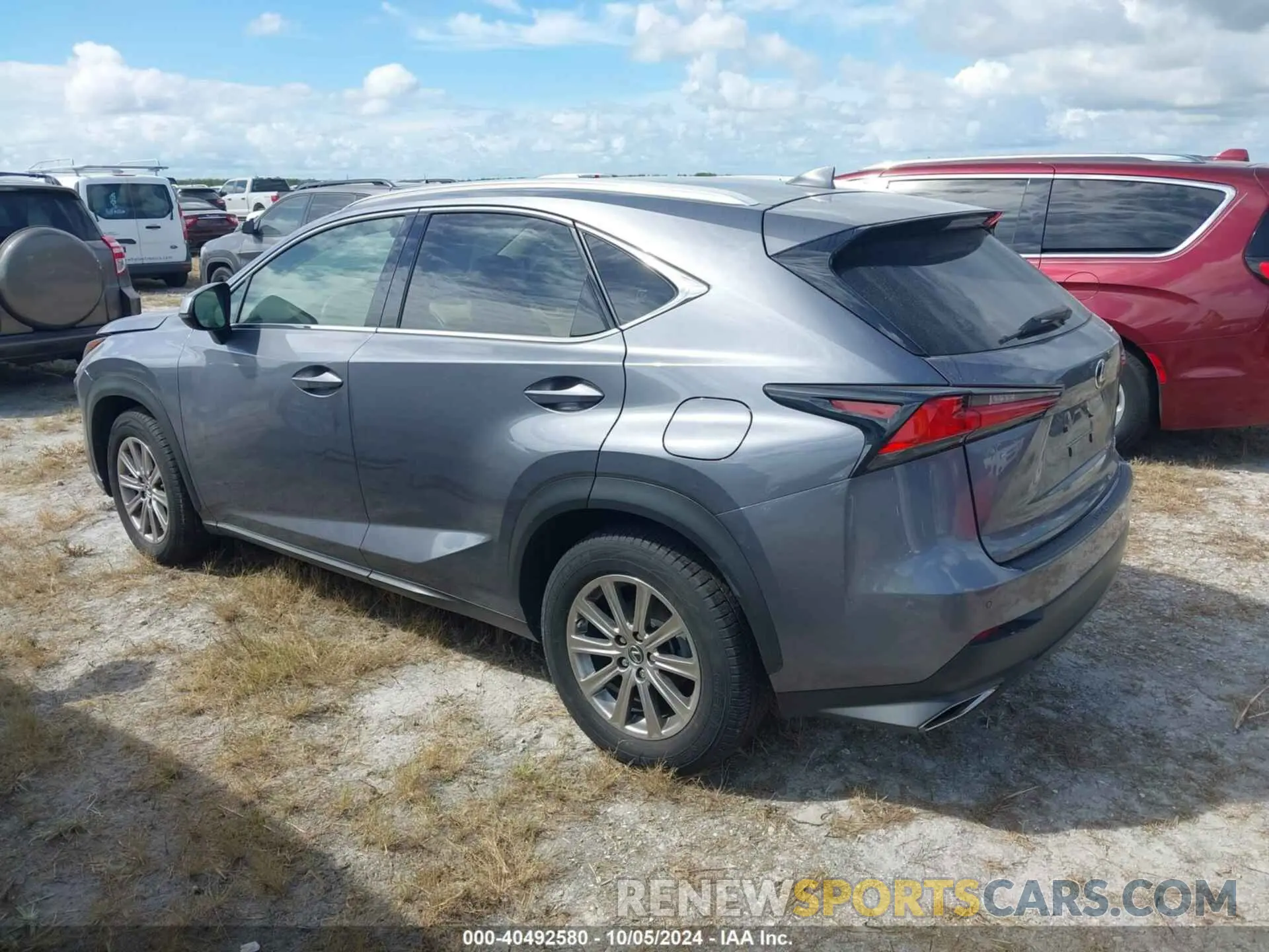 3 fotografías del automóvil dañado JTJDARBZ5L2173730 LEXUS NX 2020