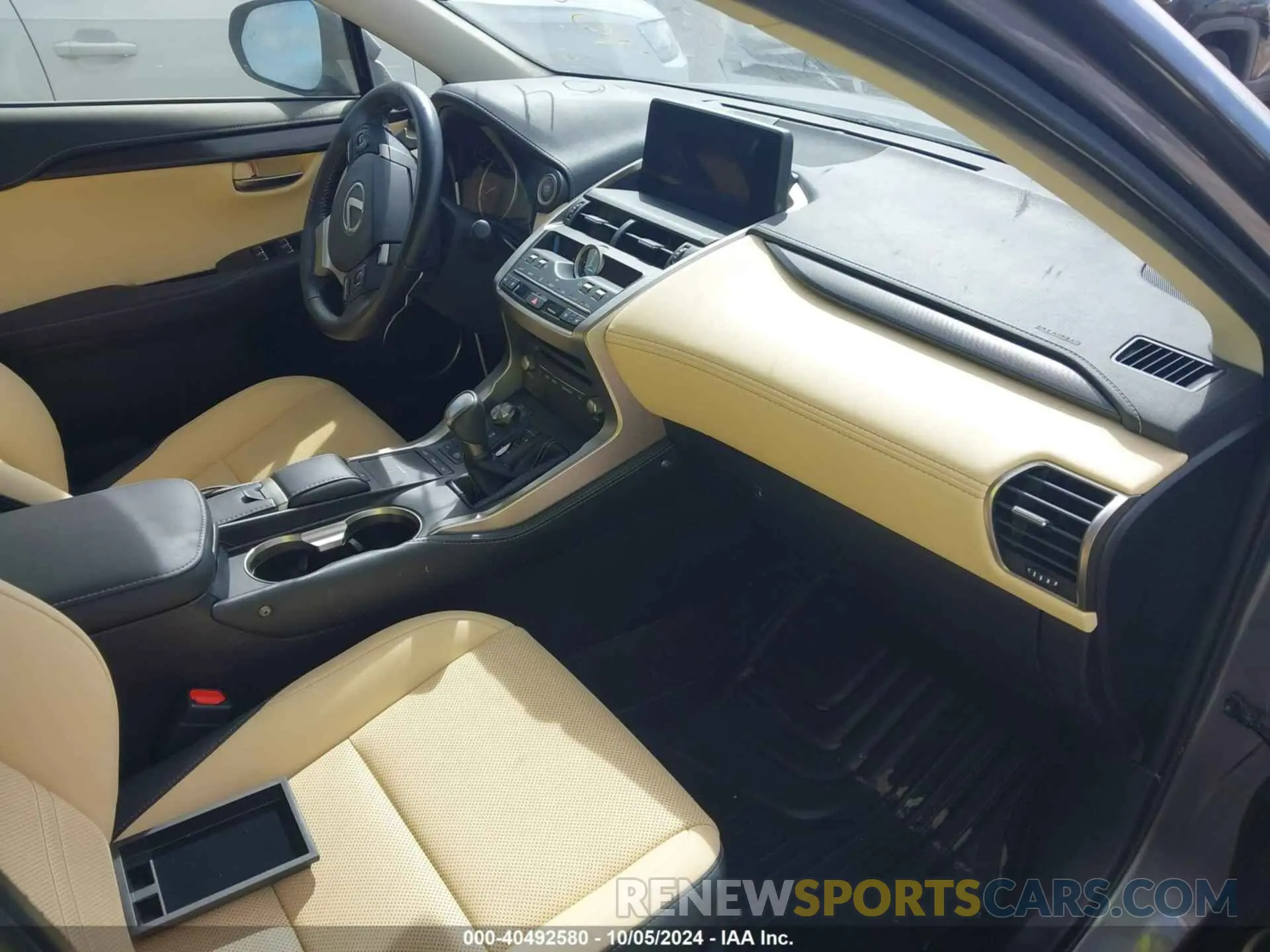 5 fotografías del automóvil dañado JTJDARBZ5L2173730 LEXUS NX 2020