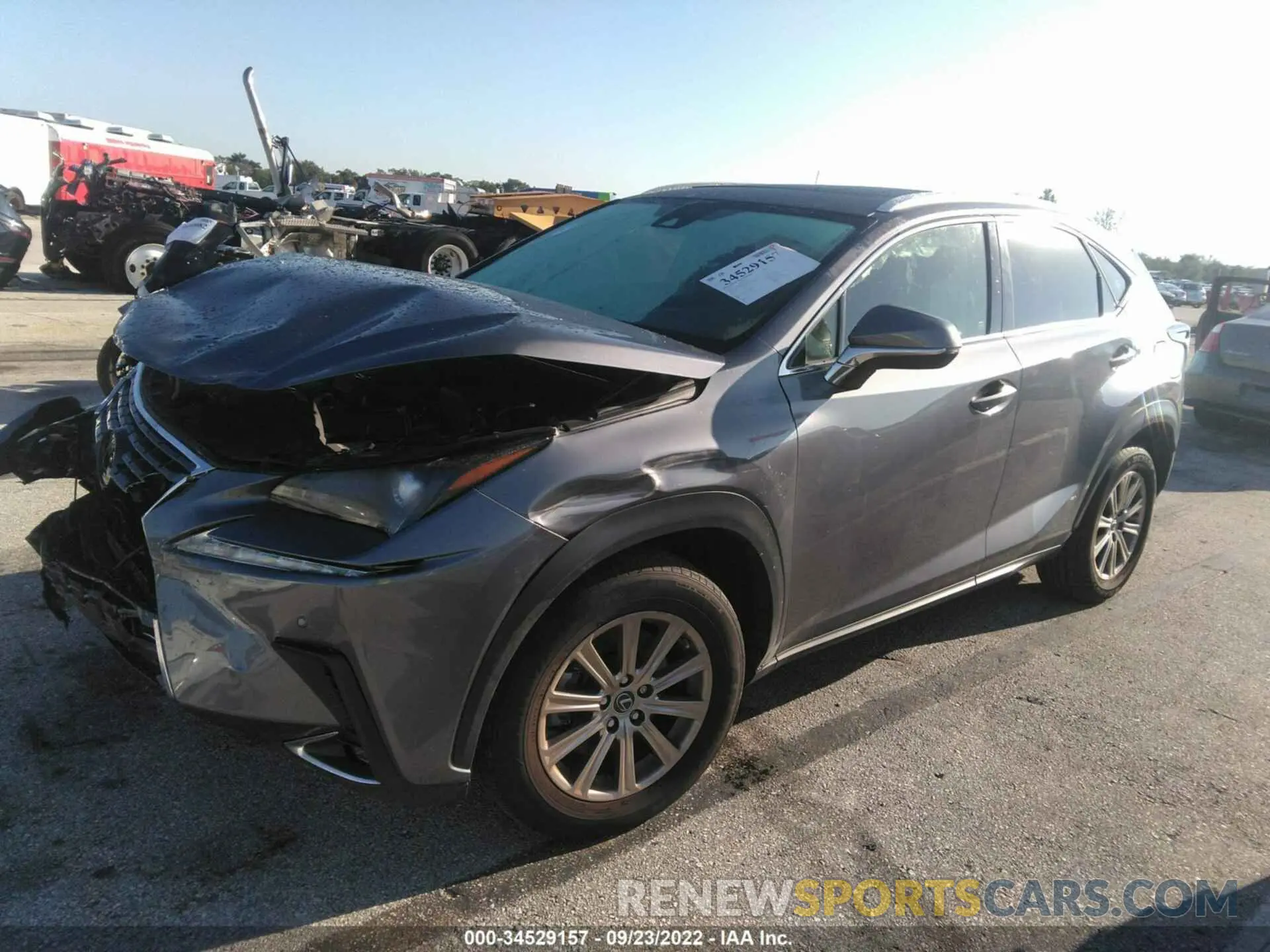 2 fotografías del automóvil dañado JTJDARBZ6L2178368 LEXUS NX 2020