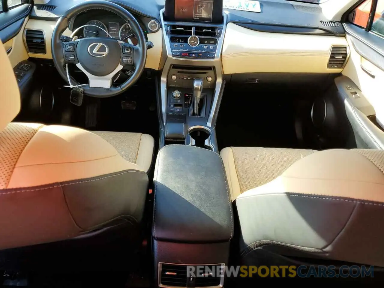 8 fotografías del automóvil dañado JTJDARBZ7L5005098 LEXUS NX 2020