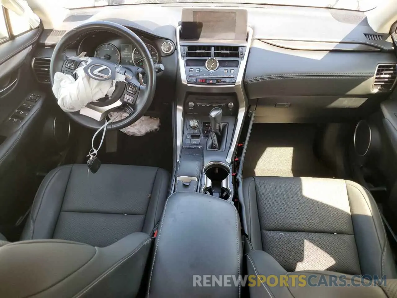 8 fotografías del automóvil dañado JTJDARBZ8L2171552 LEXUS NX 2020
