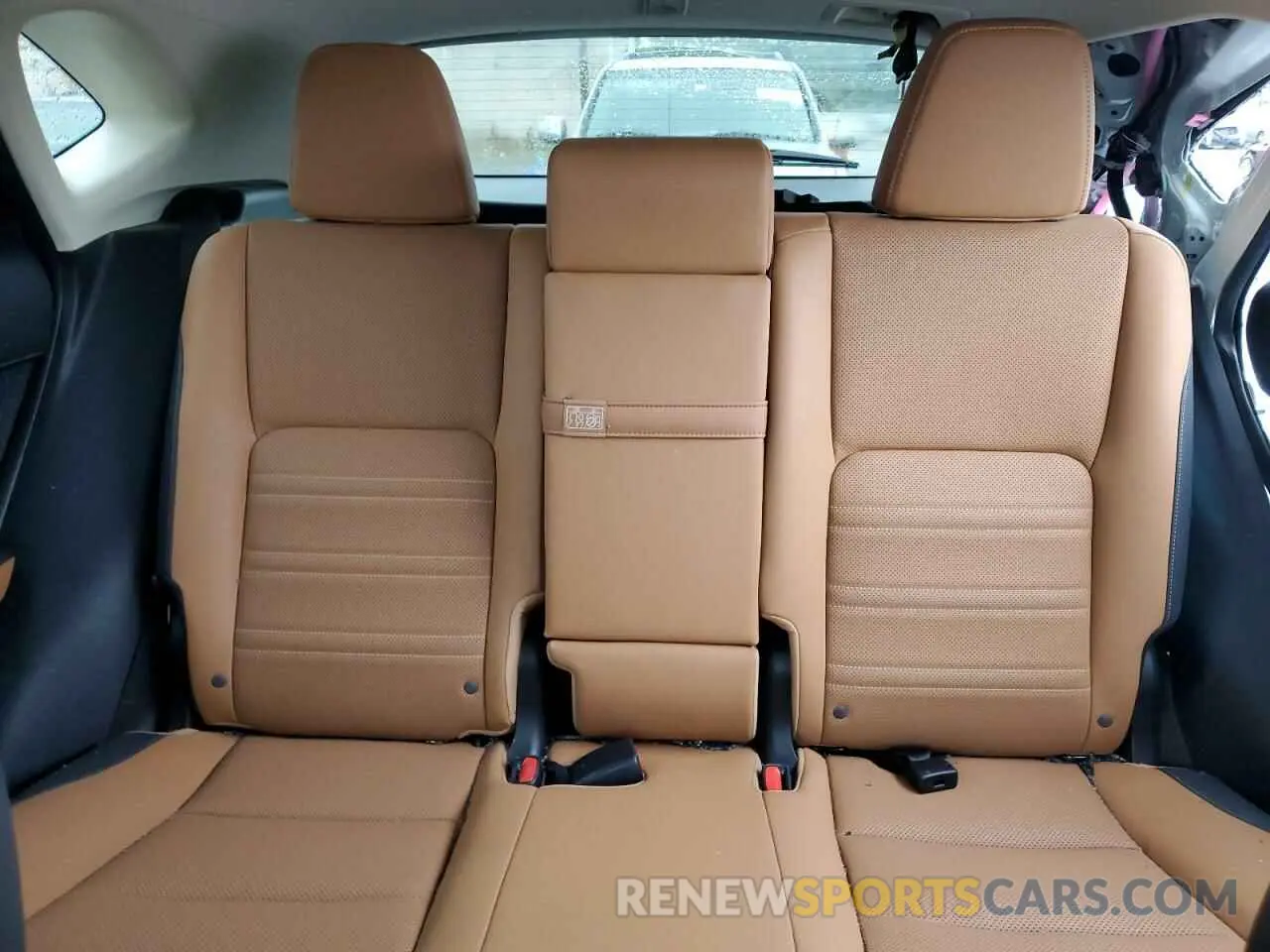 10 fotografías del automóvil dañado JTJDARDZ3L5012708 LEXUS NX 2020