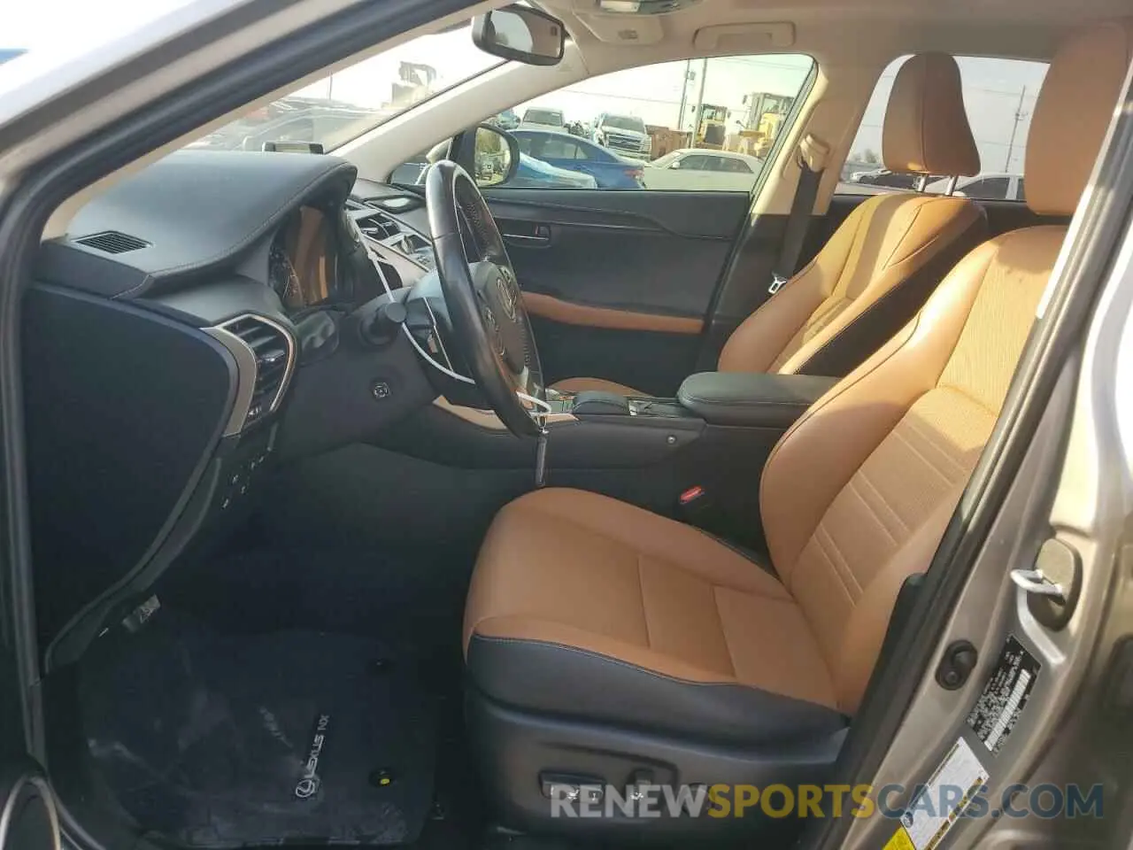 7 fotografías del automóvil dañado JTJDARDZ4L2225975 LEXUS NX 2020