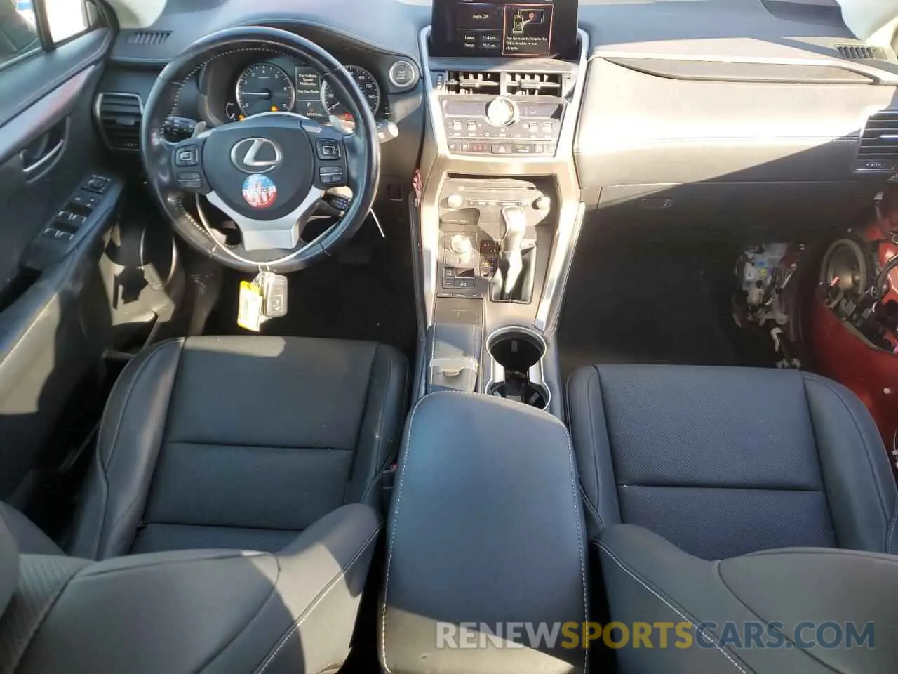 8 fotografías del automóvil dañado JTJDARDZ6L5006241 LEXUS NX 2020