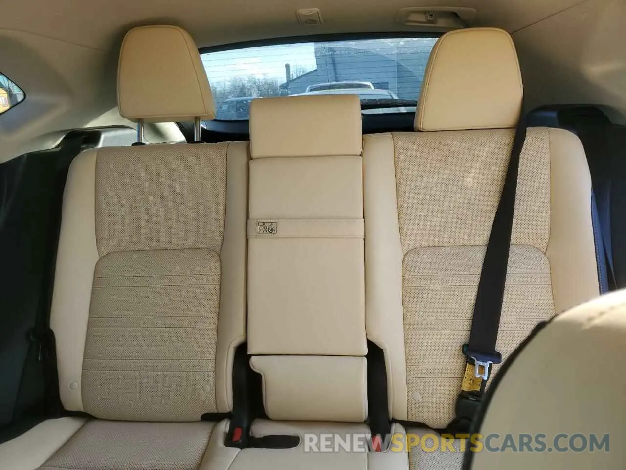 10 fotografías del automóvil dañado JTJDARDZ8L2232928 LEXUS NX 2020