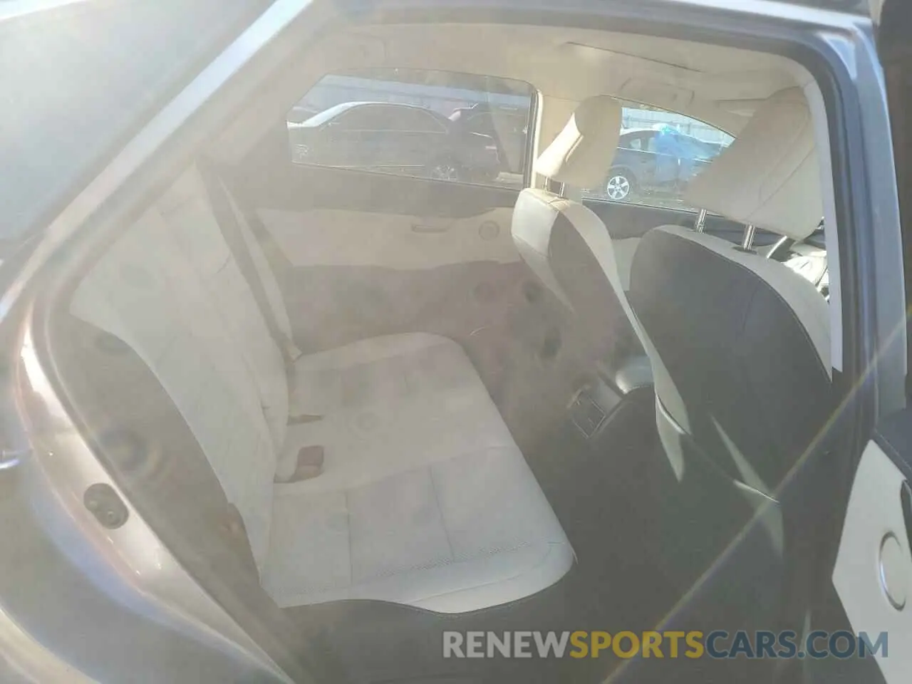 11 fotografías del automóvil dañado JTJDARDZ8L2232928 LEXUS NX 2020