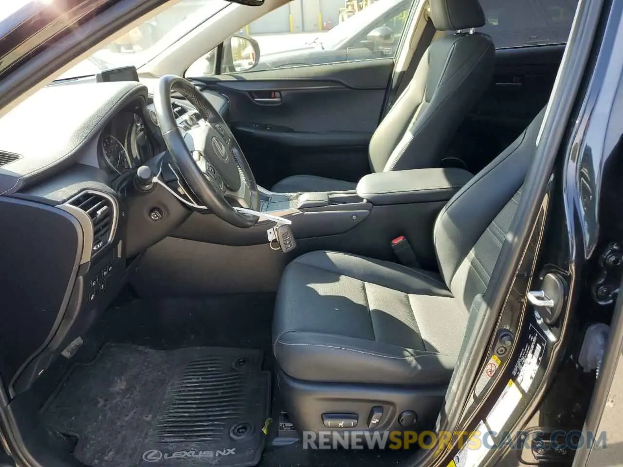 7 fotografías del automóvil dañado JTJDARDZXL2223843 LEXUS NX 2020