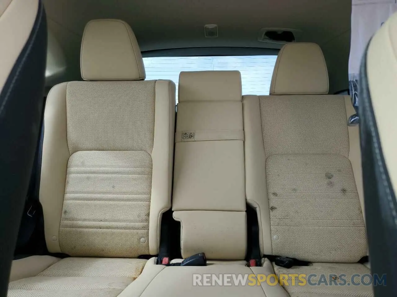 10 fotografías del automóvil dañado JTJDJRDZ6L2134853 LEXUS NX 2020