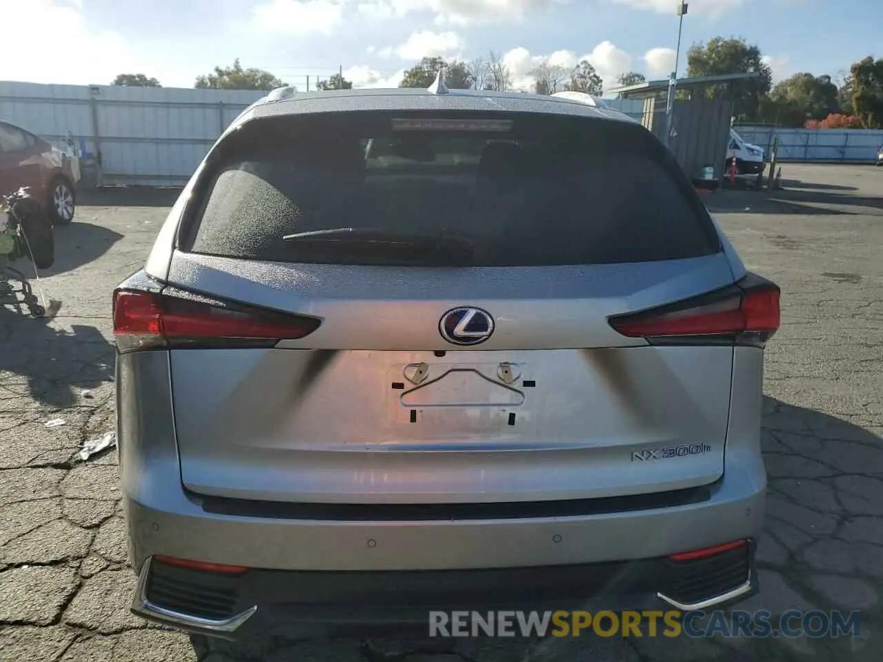 6 fotografías del automóvil dañado JTJDJRDZ8L2133431 LEXUS NX 2020