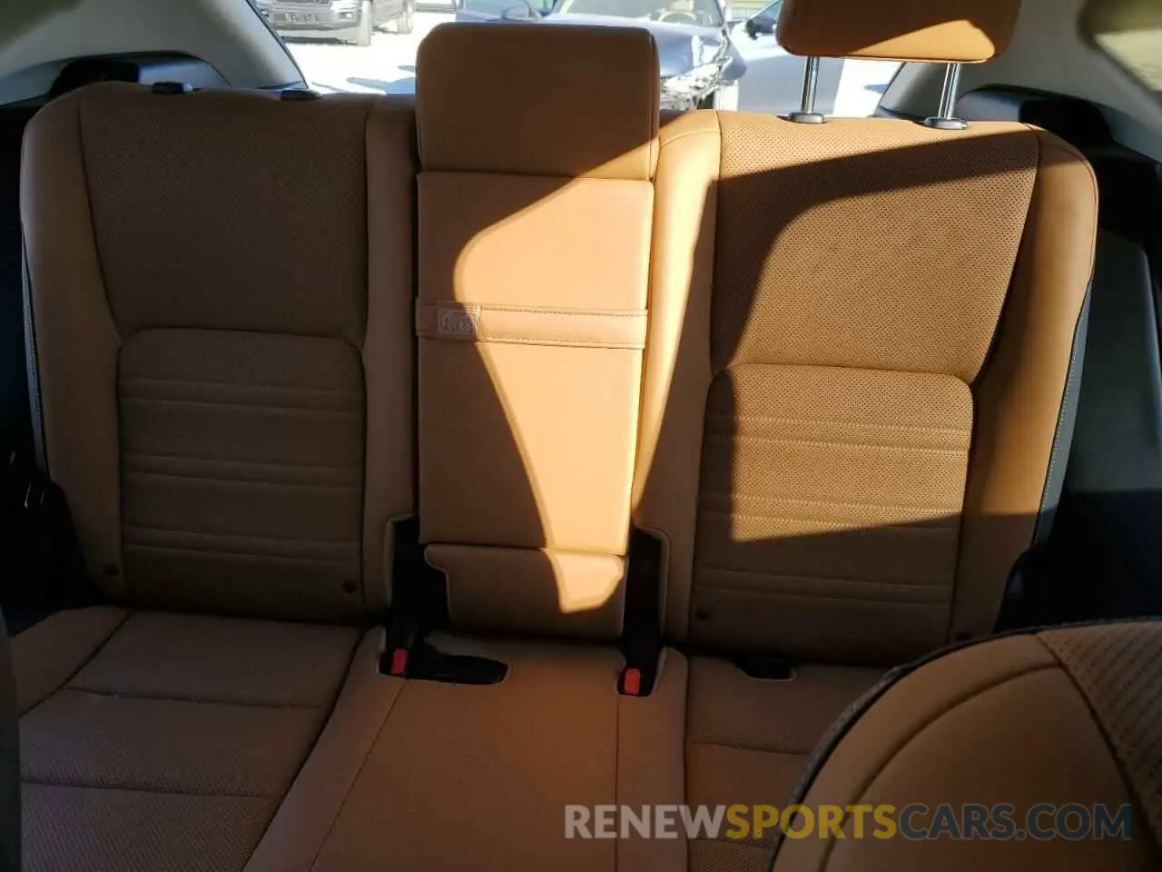10 fotografías del automóvil dañado JTJGARBZ2L2160513 LEXUS NX 2020