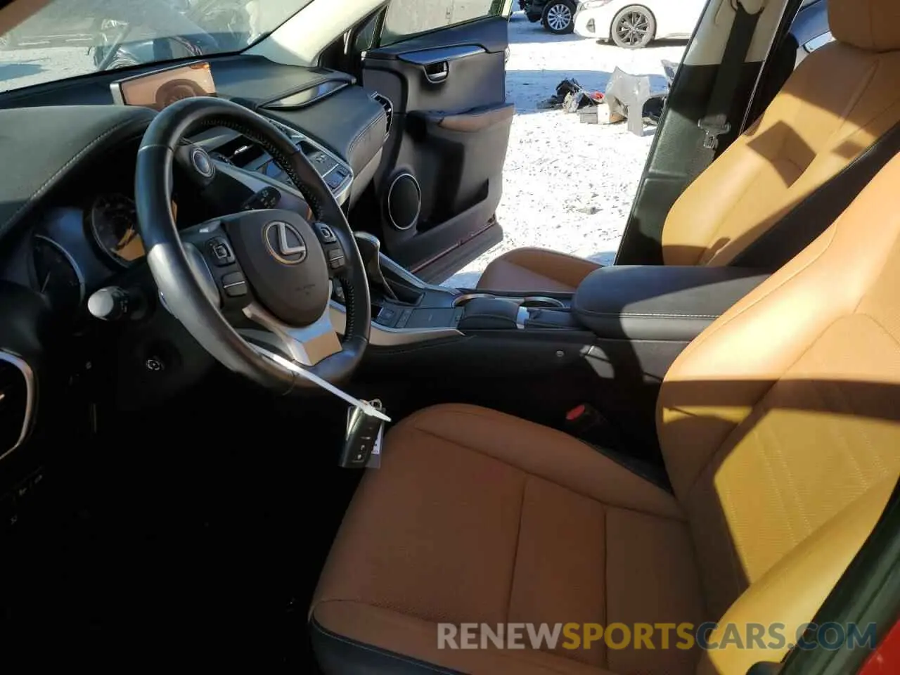 7 fotografías del automóvil dañado JTJGARBZ2L2160513 LEXUS NX 2020