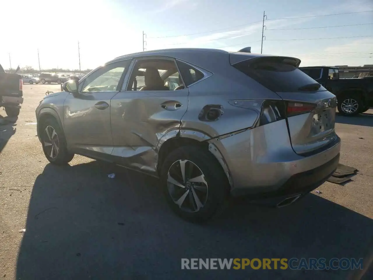 2 fotografías del automóvil dañado JTJGARBZ2L5017849 LEXUS NX 2020
