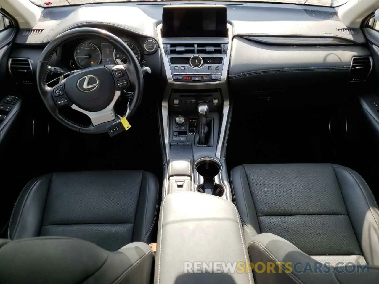 8 fotografías del automóvil dañado JTJGARBZ2L5019388 LEXUS NX 2020