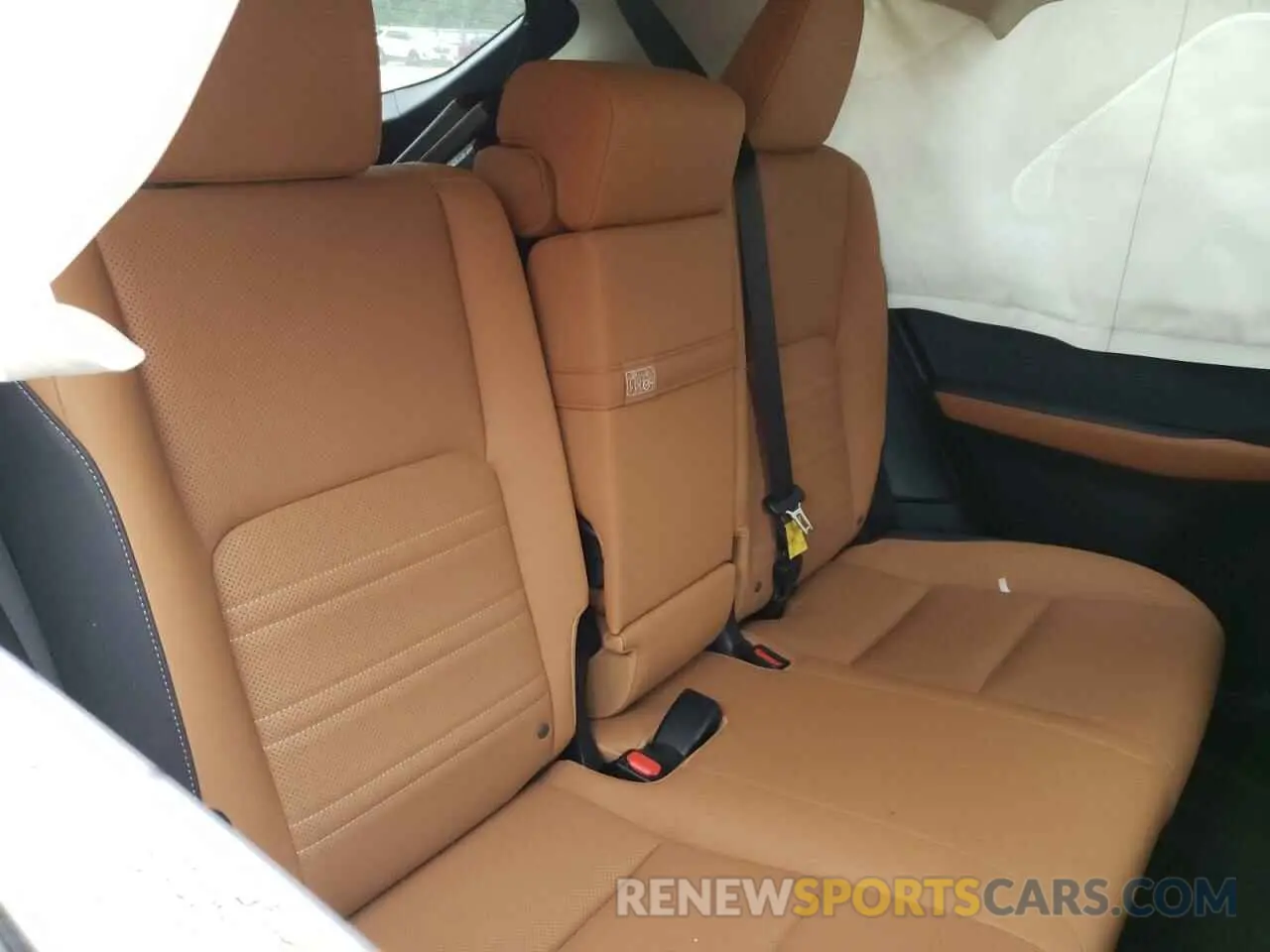 10 fotografías del automóvil dañado JTJGARBZ3L2175053 LEXUS NX 2020