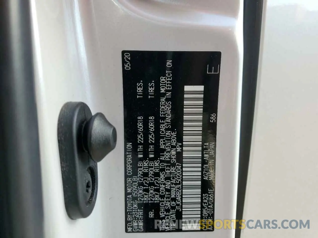 14 fotografías del automóvil dañado JTJGARBZ3L5020047 LEXUS NX 2020