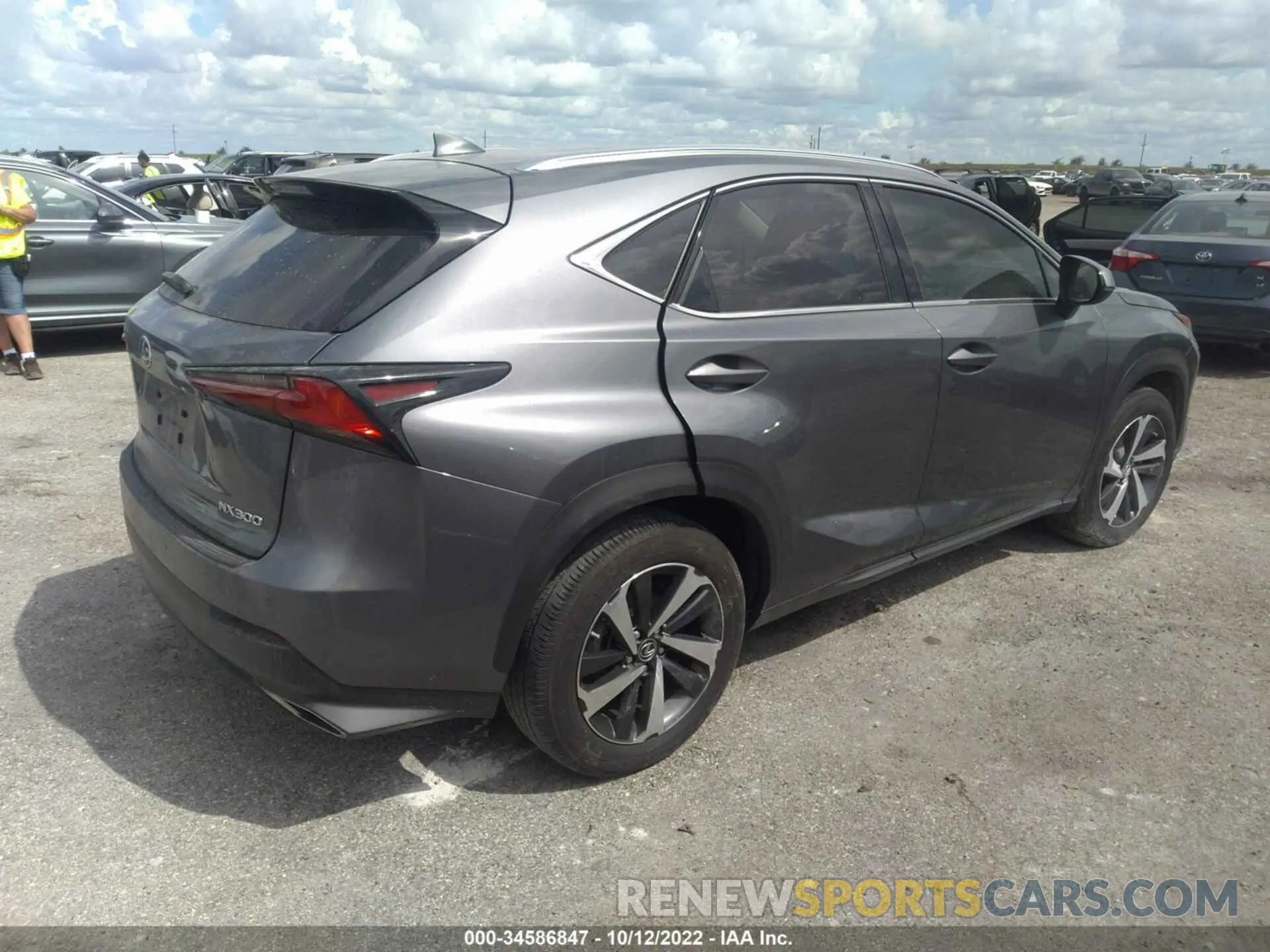 4 fotografías del automóvil dañado JTJGARBZ4L2176180 LEXUS NX 2020