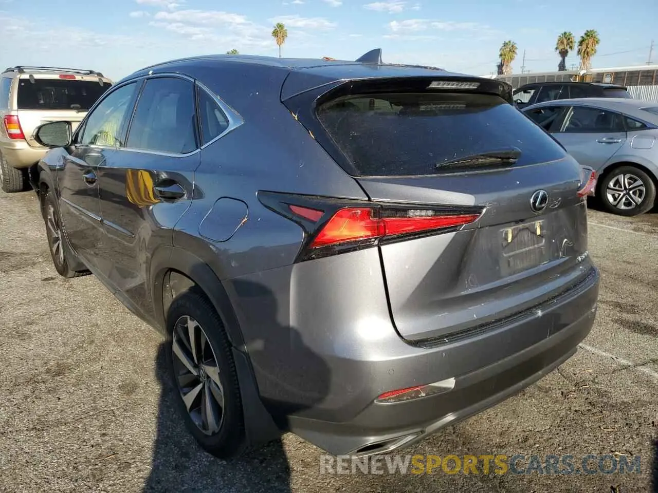 3 fotografías del automóvil dañado JTJGARBZ5L2163857 LEXUS NX 2020