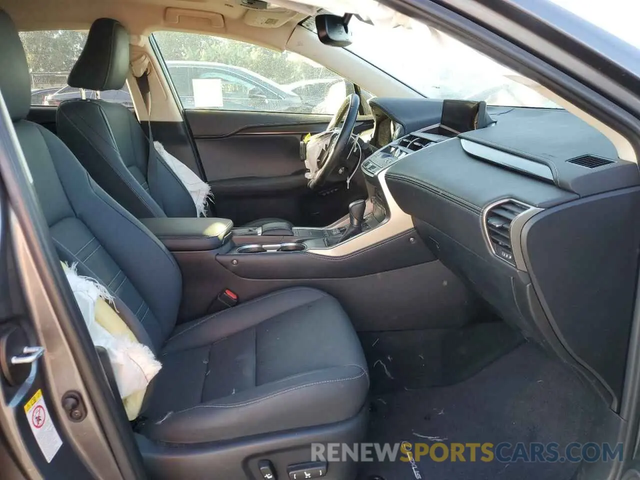 5 fotografías del automóvil dañado JTJGARBZ5L2163857 LEXUS NX 2020