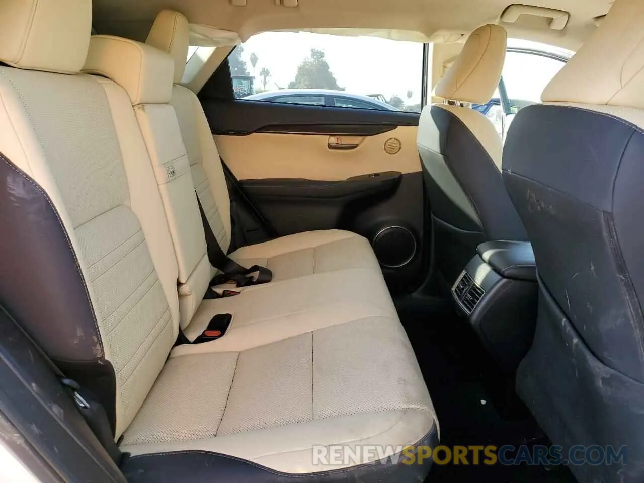 11 fotografías del automóvil dañado JTJGARBZ5L2178195 LEXUS NX 2020