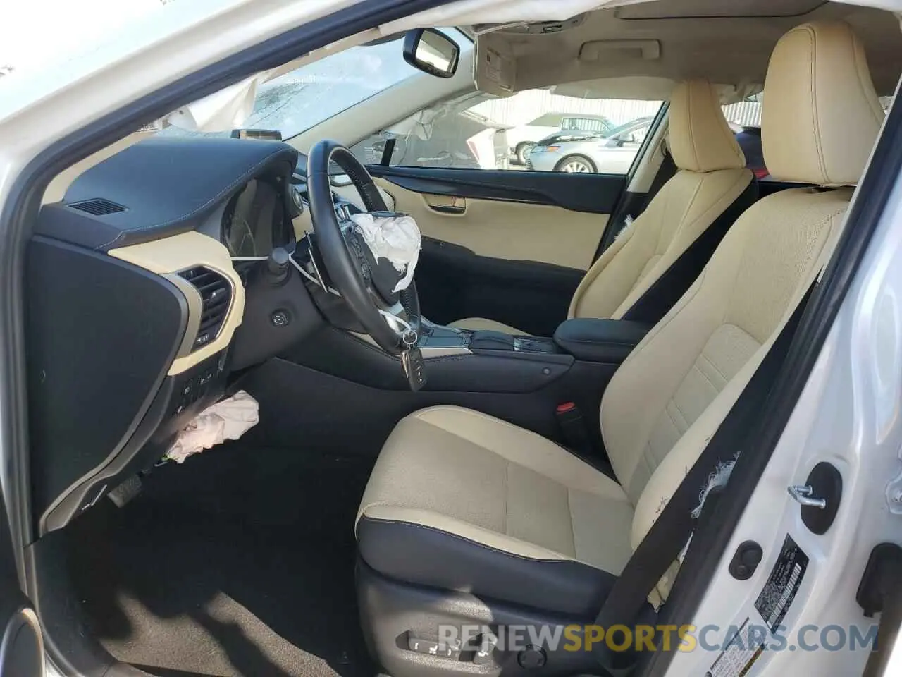 7 fotografías del automóvil dañado JTJGARBZ5L2178195 LEXUS NX 2020