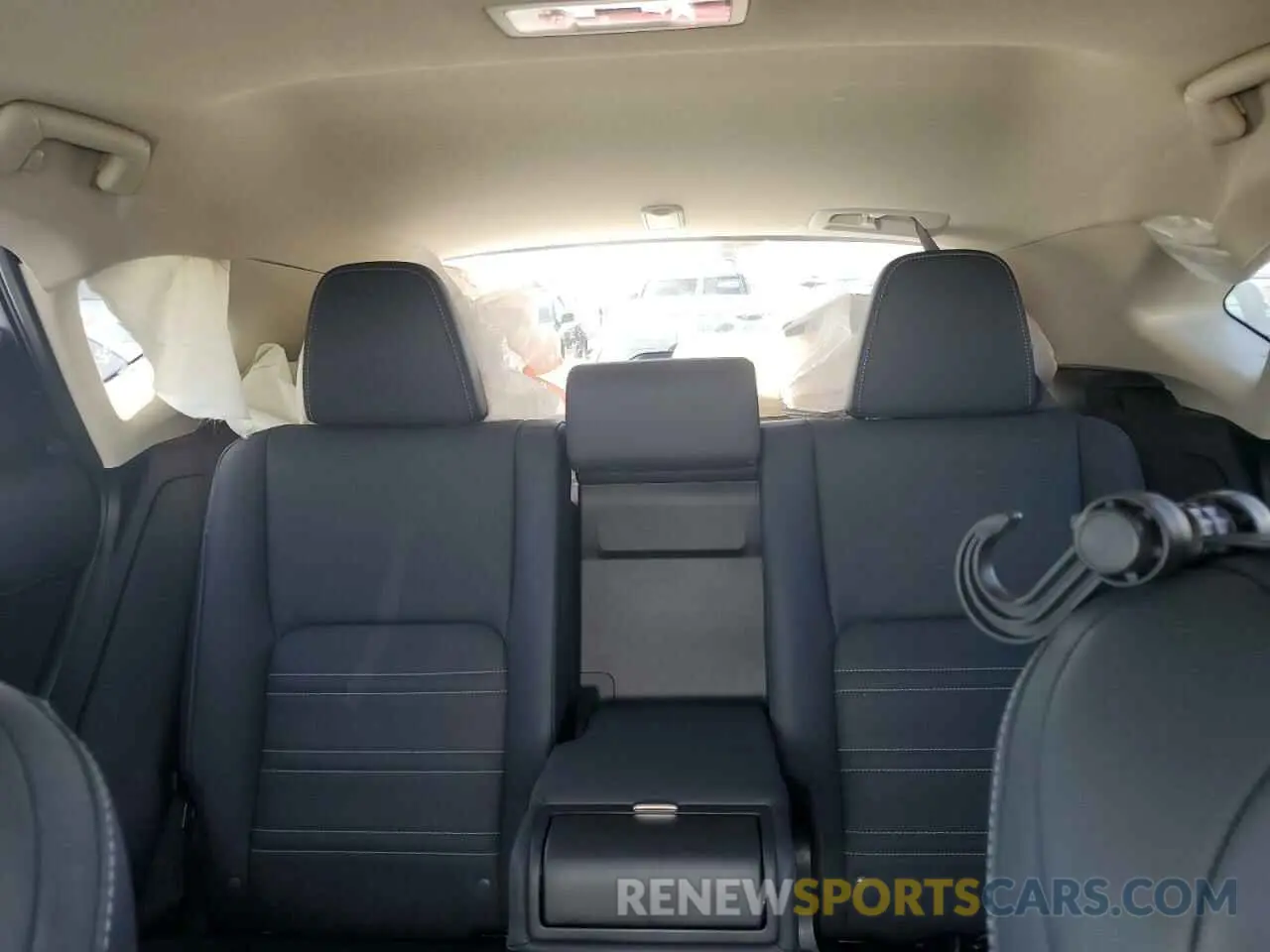10 fotografías del automóvil dañado JTJGARBZ6L5000424 LEXUS NX 2020