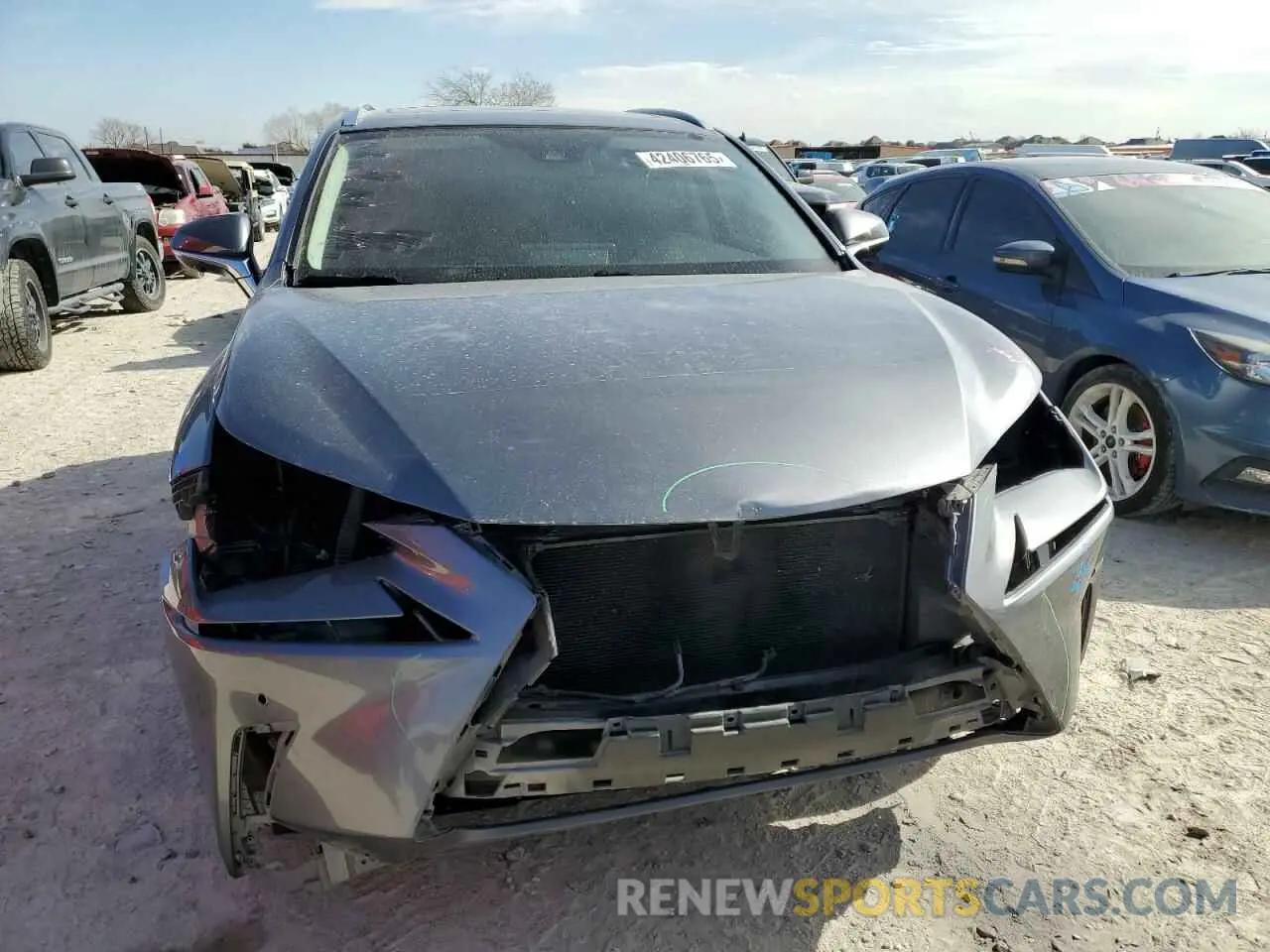 5 fotografías del automóvil dañado JTJGARBZ8L2158331 LEXUS NX 2020