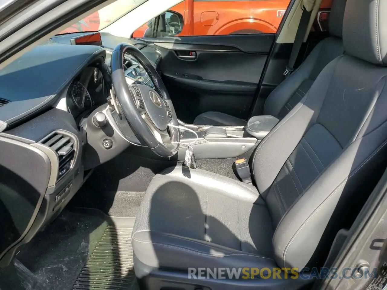 7 fotografías del automóvil dañado JTJGARBZ8L2158331 LEXUS NX 2020
