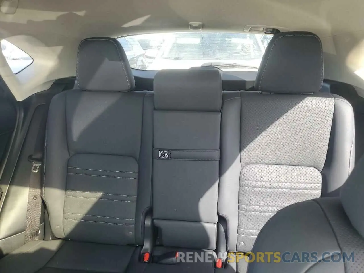 10 fotografías del automóvil dañado JTJGARBZ9L5010185 LEXUS NX 2020