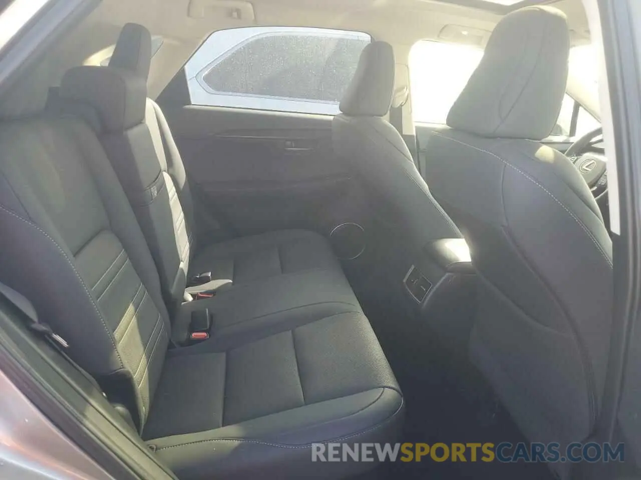 11 fotografías del automóvil dañado JTJGARBZ9L5010185 LEXUS NX 2020