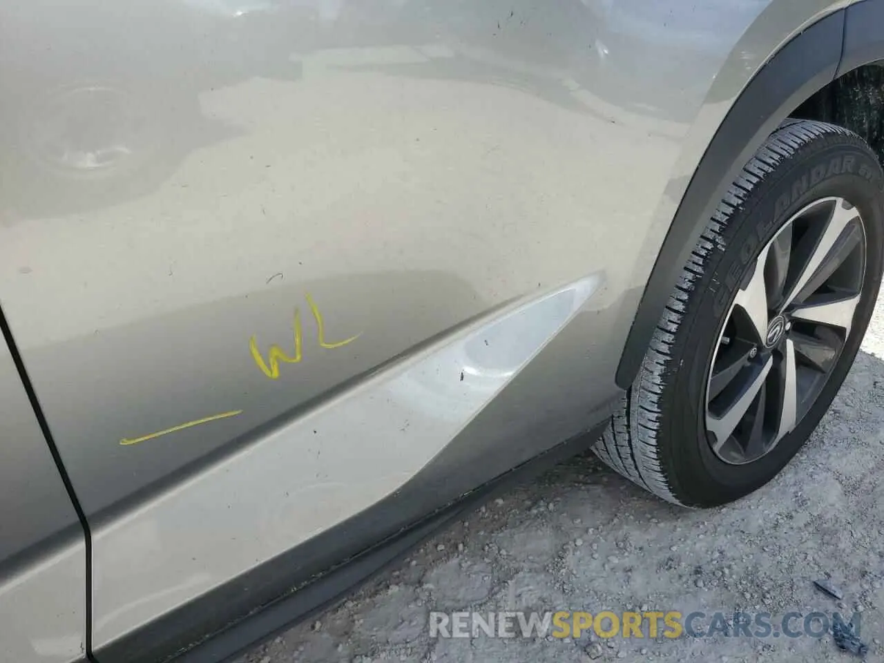 13 fotografías del automóvil dañado JTJGARBZ9L5010185 LEXUS NX 2020
