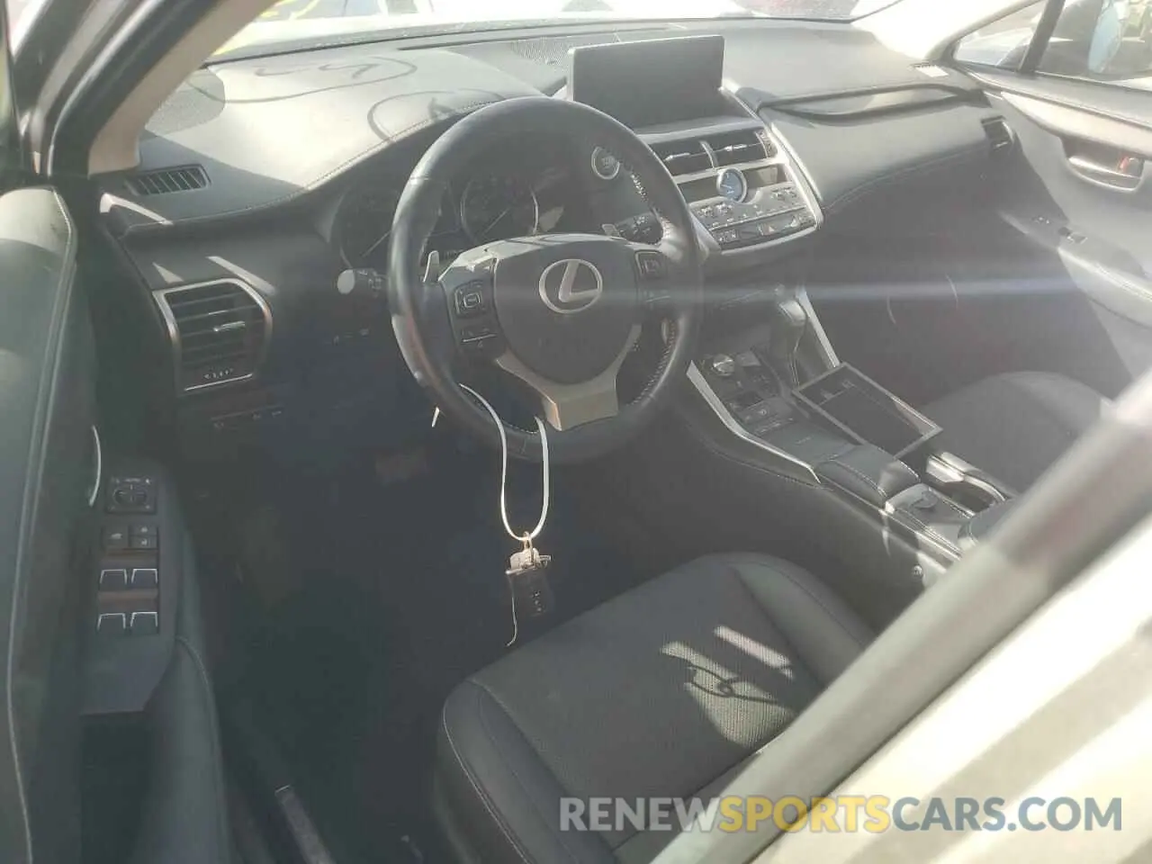 8 fotografías del automóvil dañado JTJGARBZ9L5010185 LEXUS NX 2020