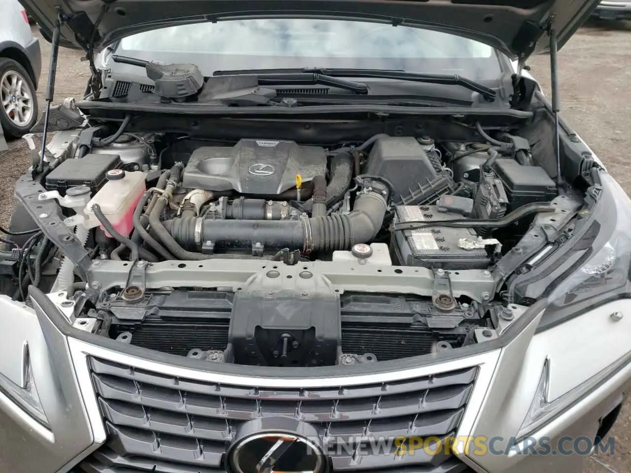 12 fotografías del automóvil dañado JTJGARDZ0L2224271 LEXUS NX 2020