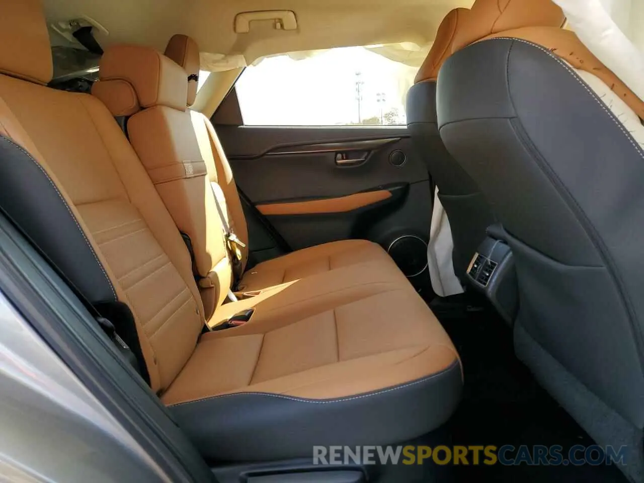 6 fotografías del automóvil dañado JTJGARDZ3L2226516 LEXUS NX 2020