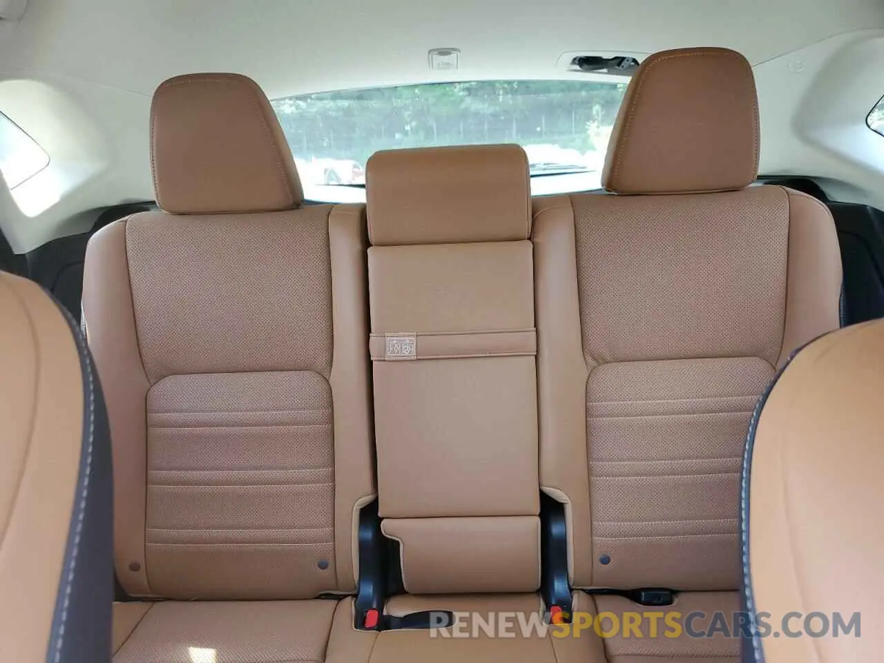 10 fotografías del automóvil dañado JTJGARDZ4L5015713 LEXUS NX 2020