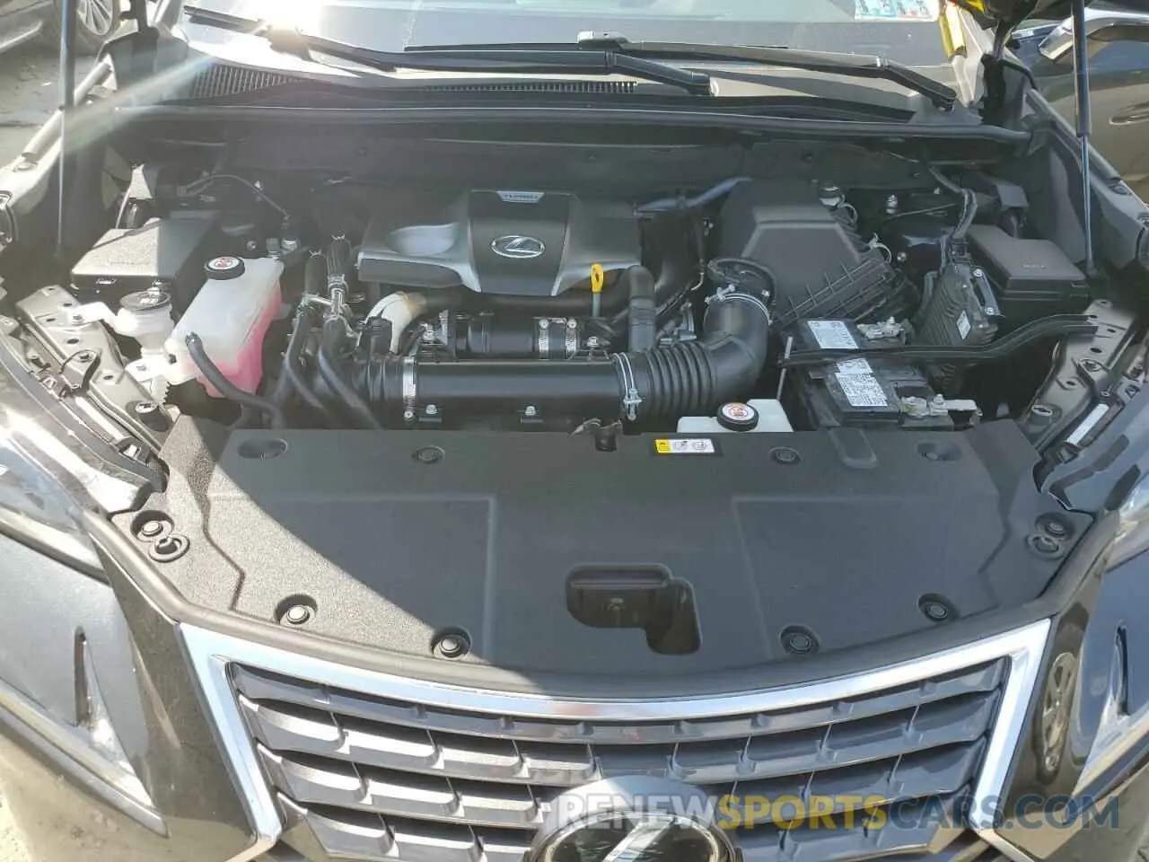 12 fotografías del automóvil dañado JTJGARDZ4L5015713 LEXUS NX 2020
