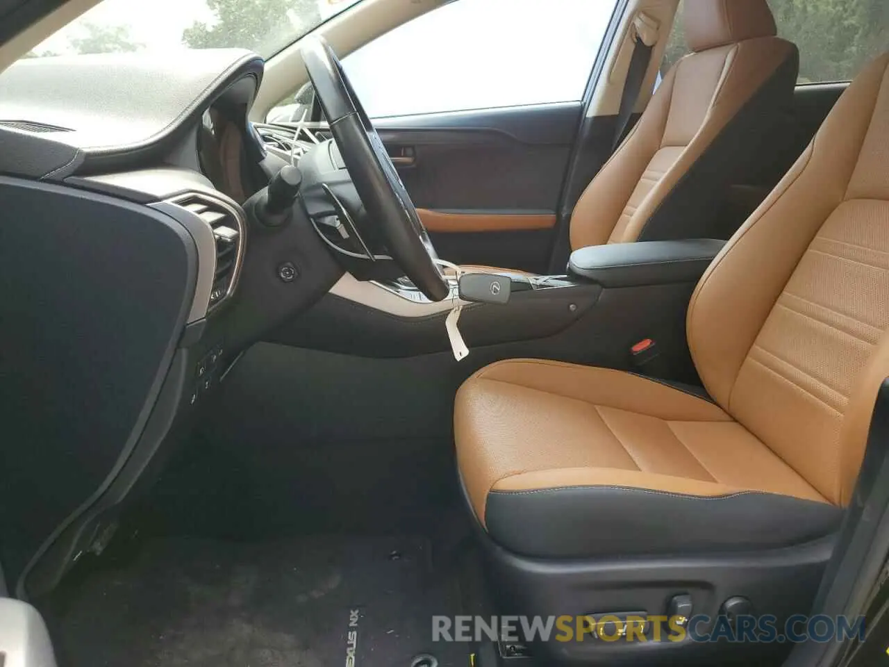 7 fotografías del automóvil dañado JTJGARDZ4L5015713 LEXUS NX 2020