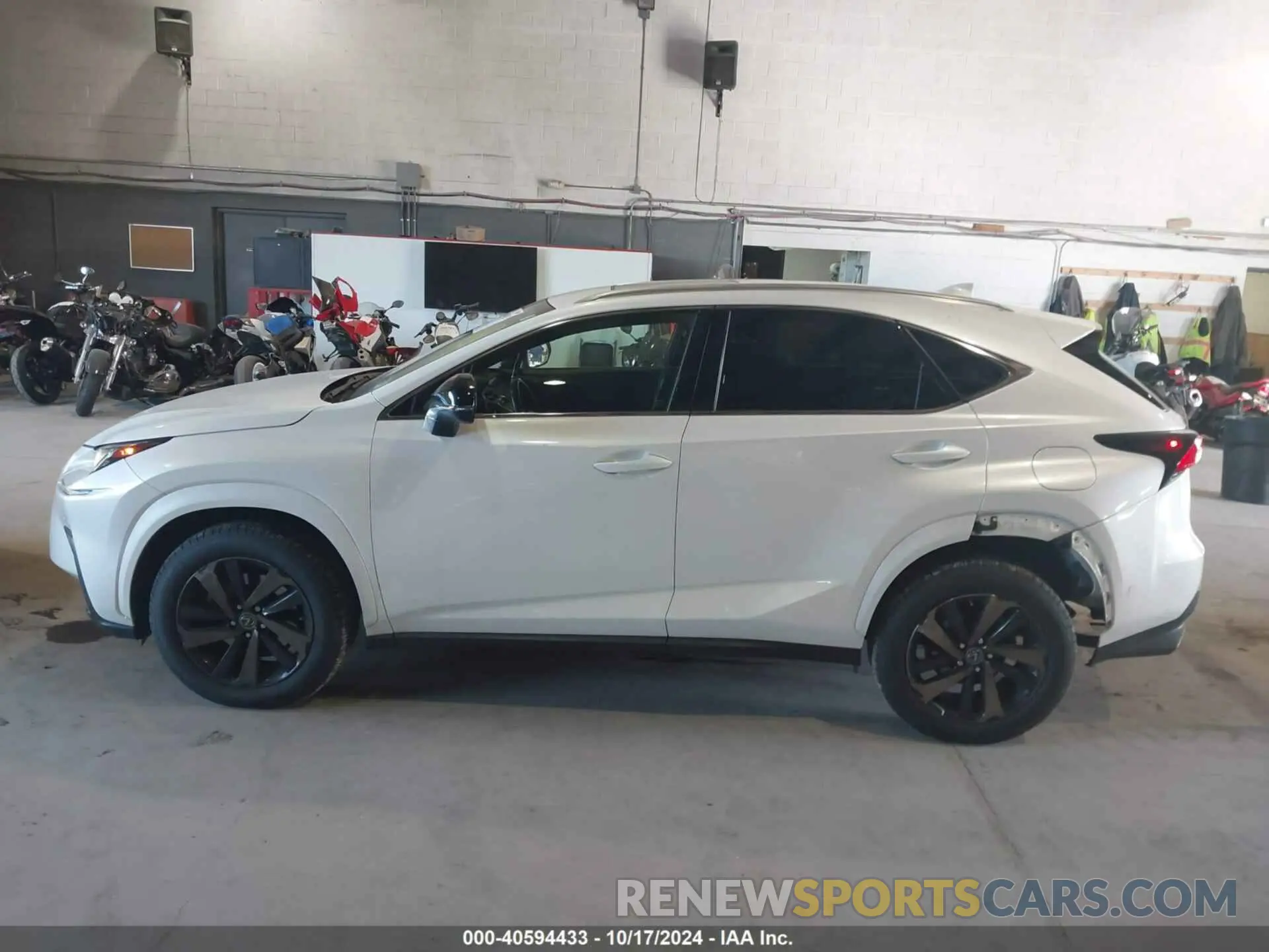 14 fotografías del automóvil dañado JTJGARDZ6L2227837 LEXUS NX 2020