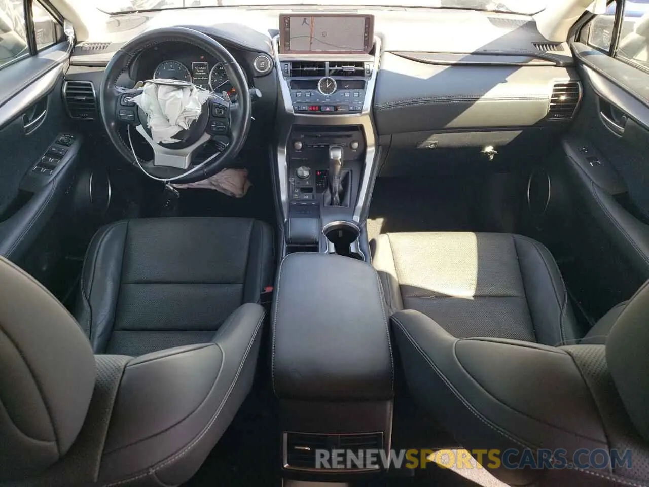 8 fotografías del automóvil dañado JTJGARDZ8L2220405 LEXUS NX 2020