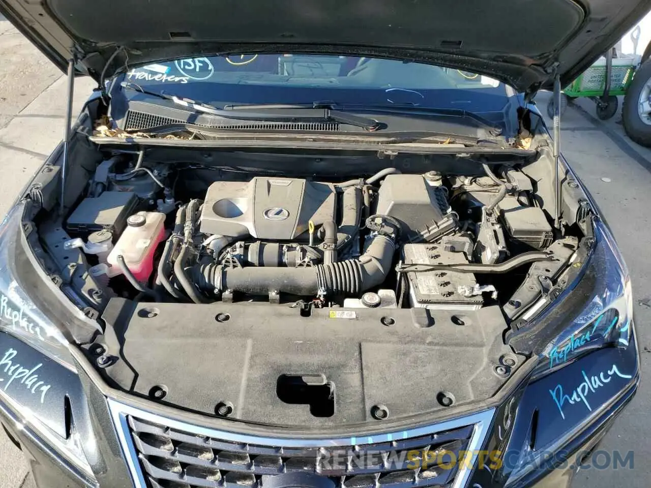 7 fotografías del automóvil dañado JTJGARDZXL5002013 LEXUS NX 2020