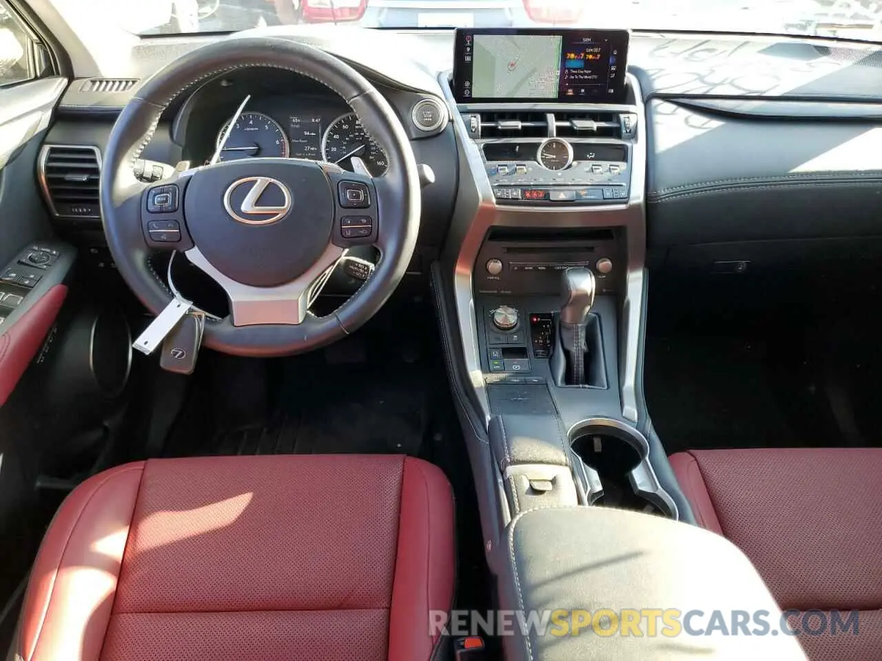 9 fotografías del automóvil dañado JTJGARDZXL5002013 LEXUS NX 2020