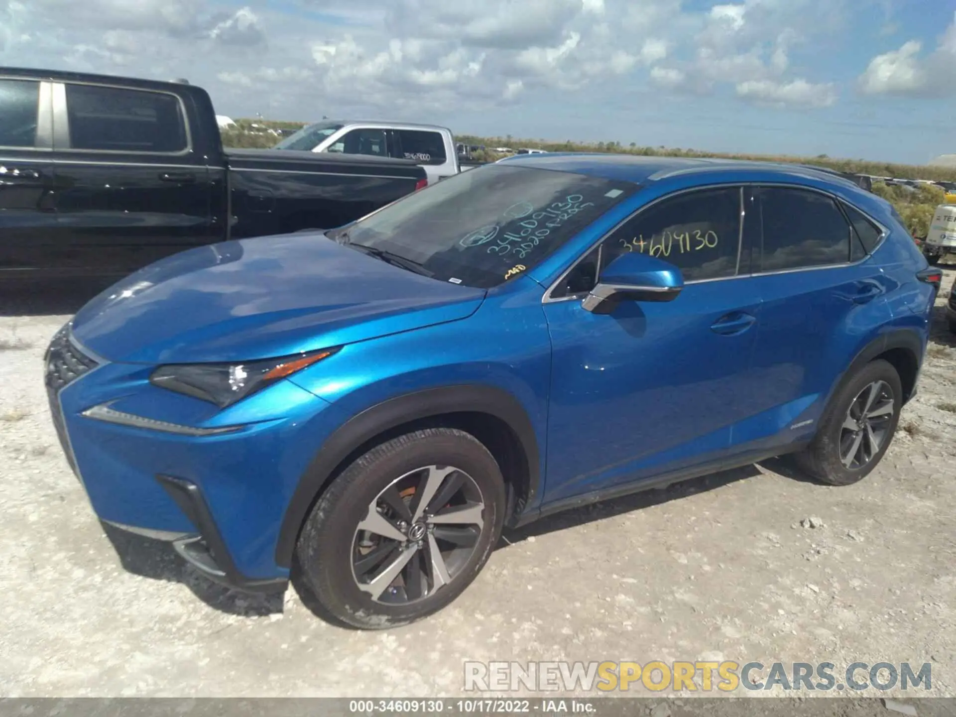 2 fotografías del automóvil dañado JTJGJRDZ1L2137947 LEXUS NX 2020