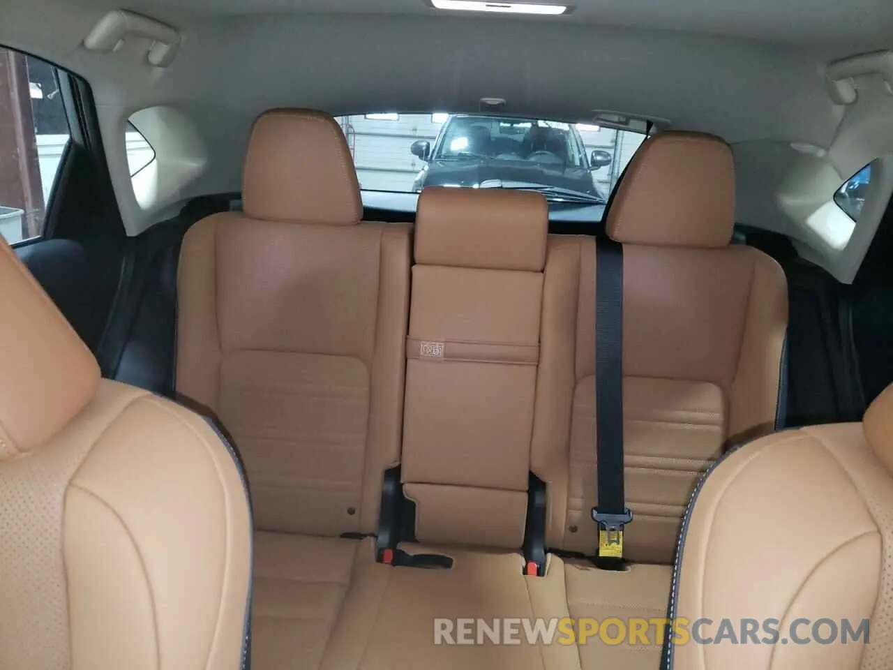 10 fotografías del automóvil dañado JTJGJRDZ2L2127220 LEXUS NX 2020