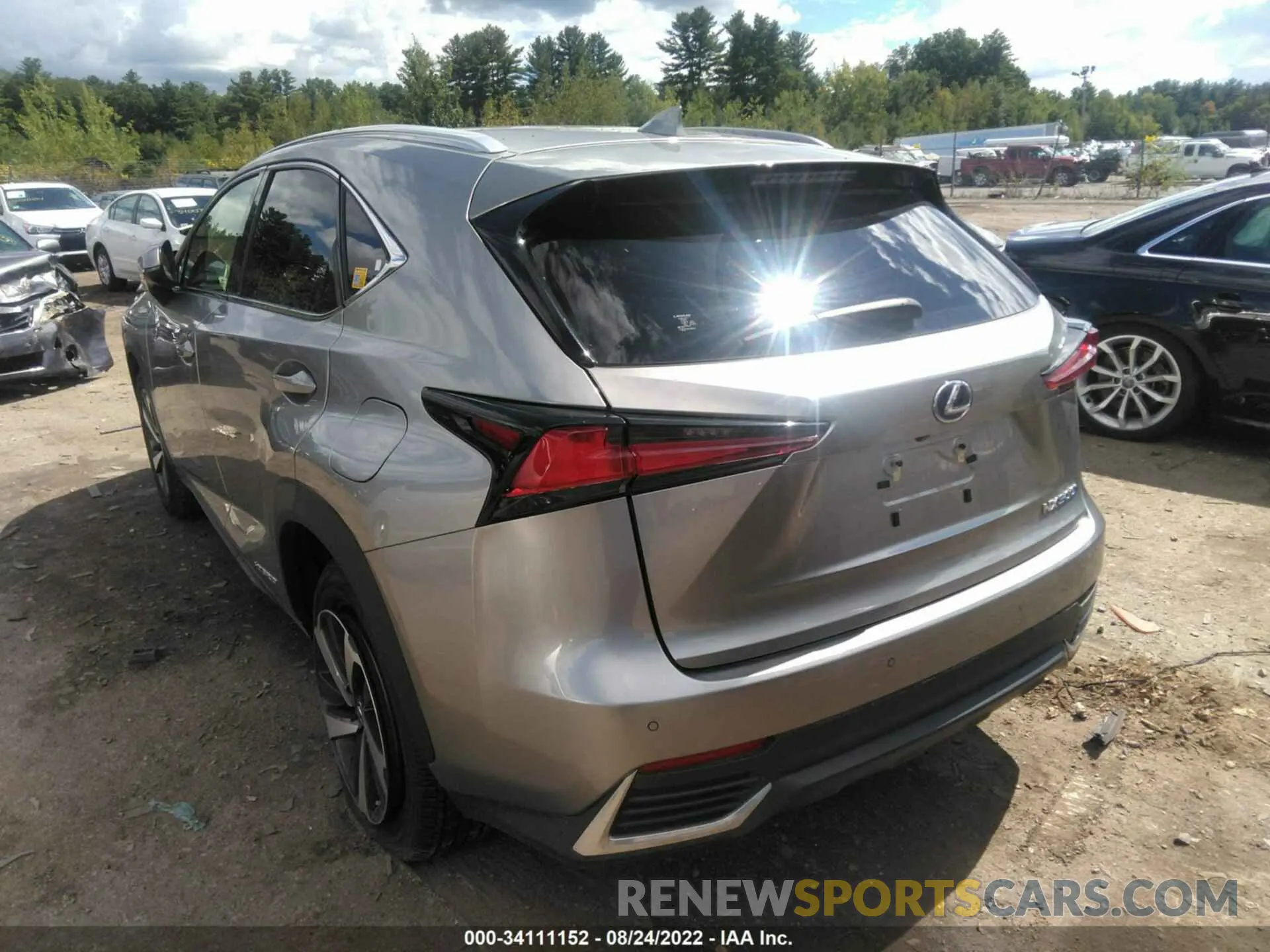 3 fotografías del automóvil dañado JTJGJRDZ3L2133639 LEXUS NX 2020