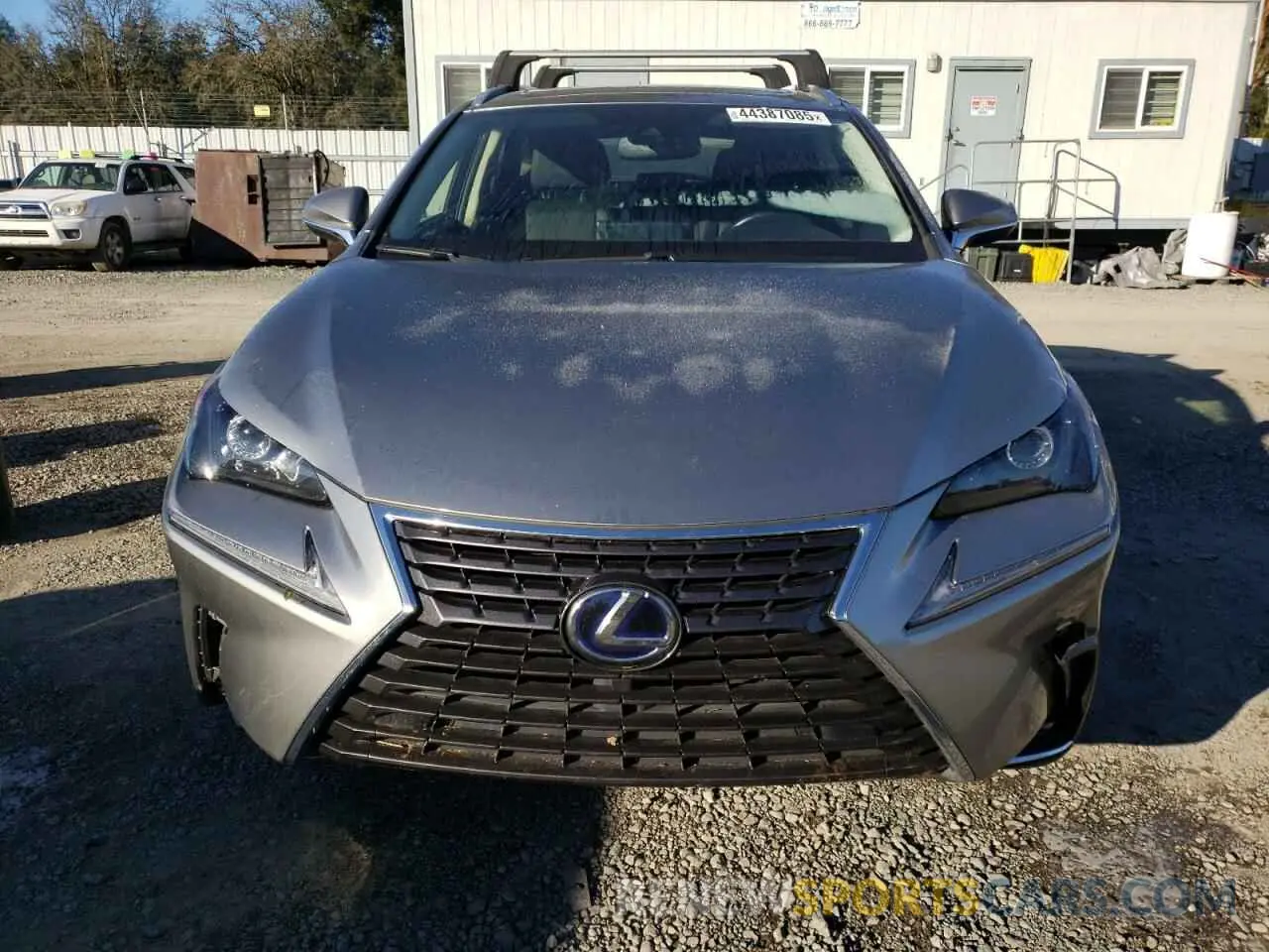 5 fotografías del automóvil dañado JTJGJRDZ3L2135195 LEXUS NX 2020