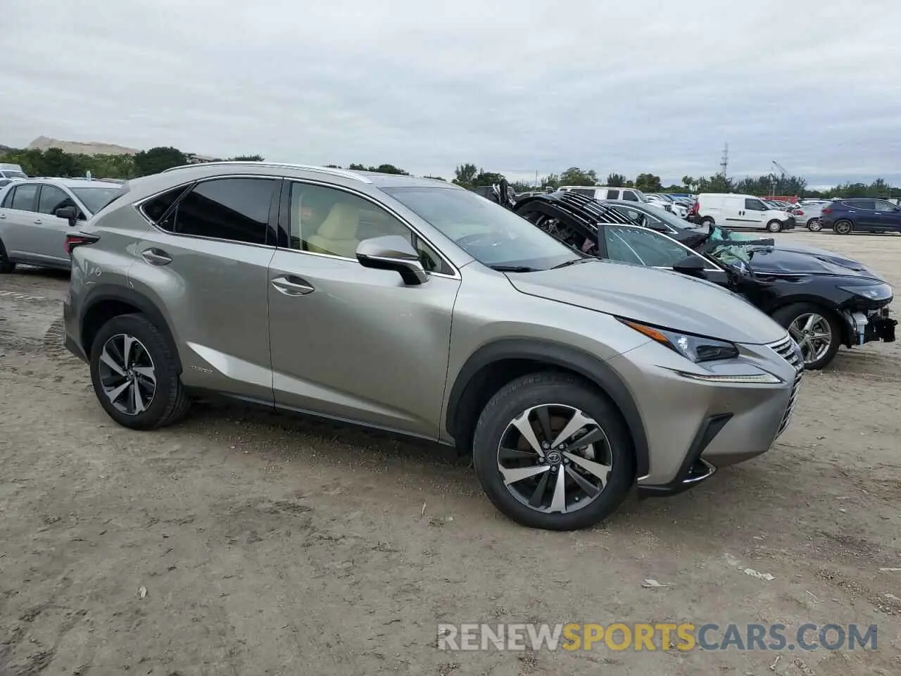 4 fotografías del automóvil dañado JTJGJRDZ5L5008088 LEXUS NX 2020
