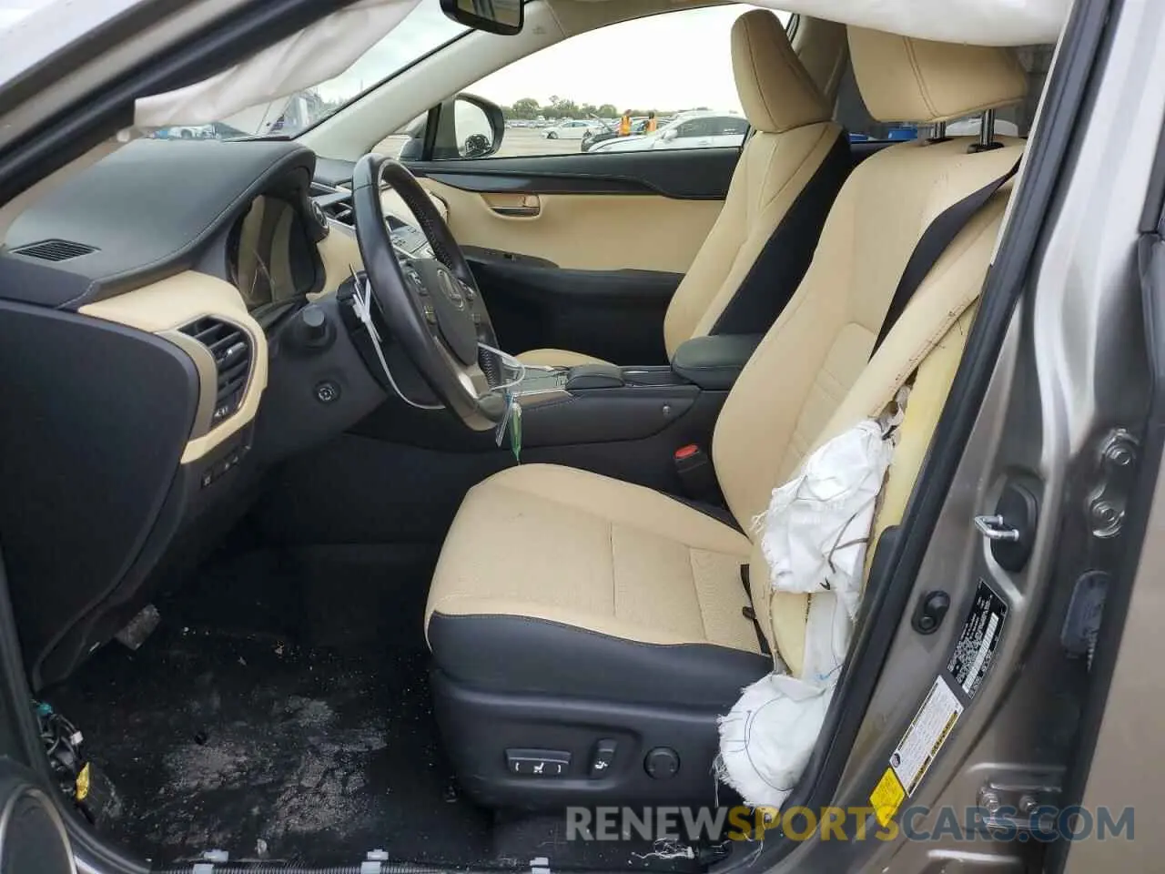 7 fotografías del automóvil dañado JTJGJRDZ5L5008088 LEXUS NX 2020