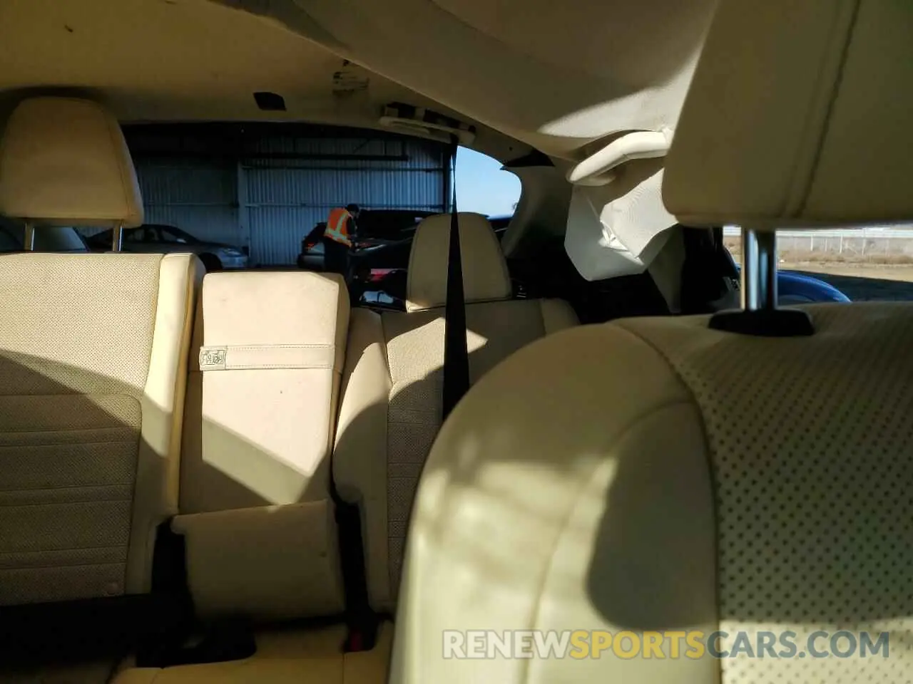 10 fotografías del automóvil dañado JTJGJRDZ6L5000372 LEXUS NX 2020