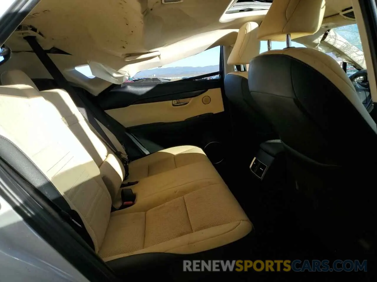 11 fotografías del automóvil dañado JTJGJRDZ6L5000372 LEXUS NX 2020