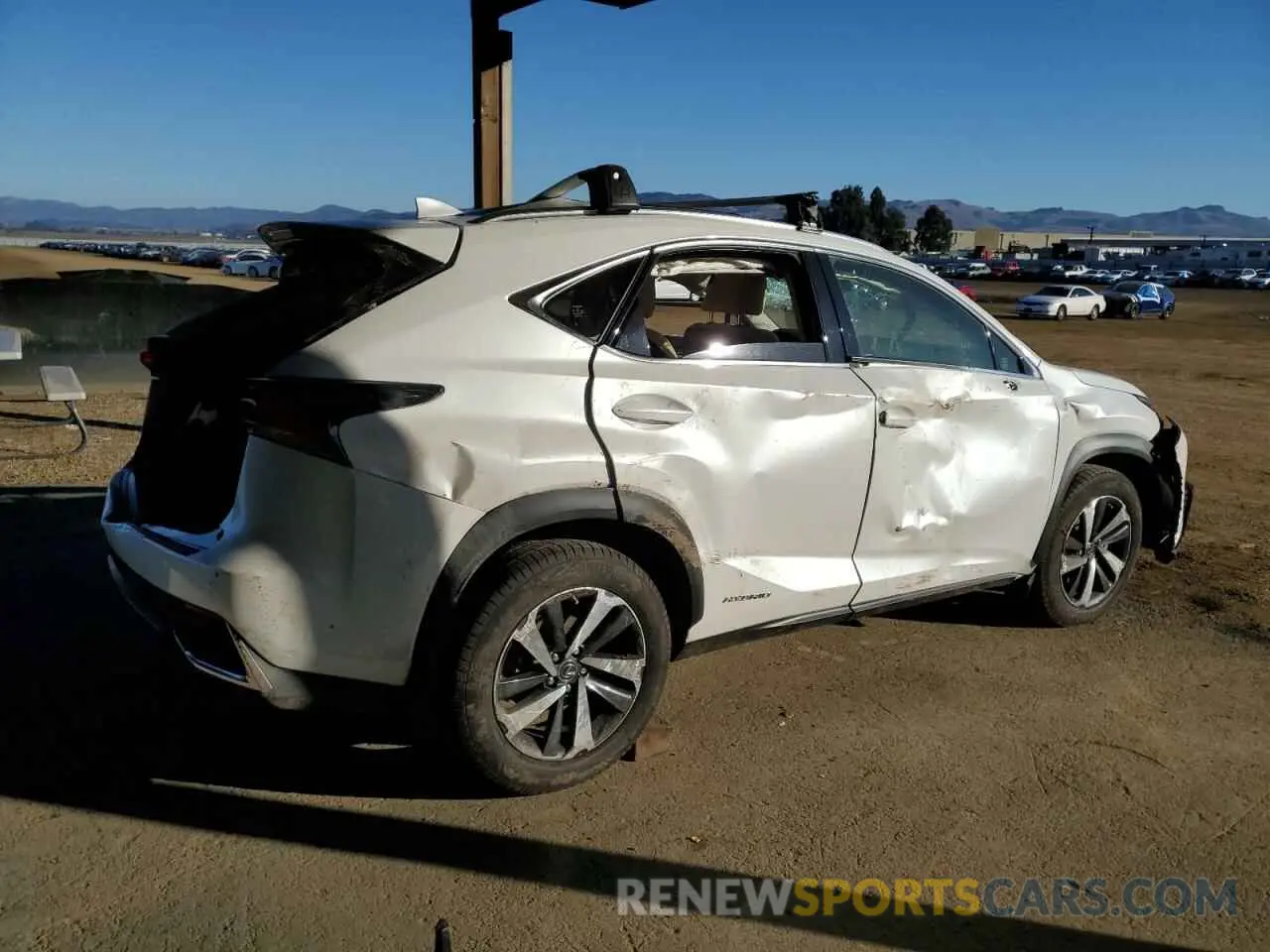 3 fotografías del automóvil dañado JTJGJRDZ6L5000372 LEXUS NX 2020